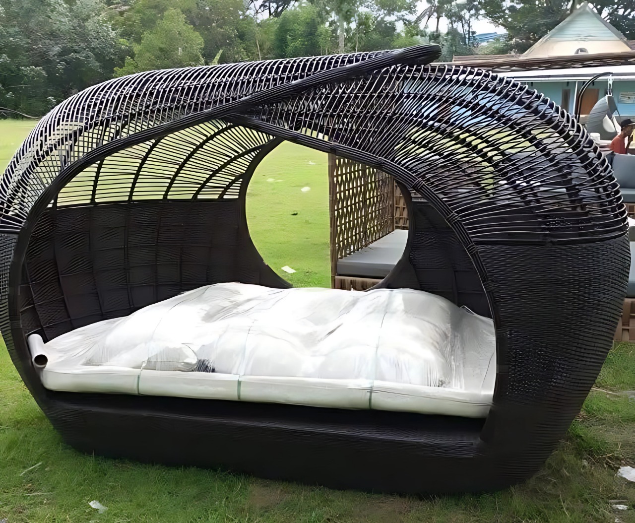 ZenCave Rattan Gazebo - DSTR 1402